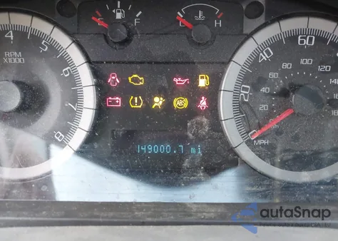 2008 Ford Escape Xlt z USA, uszkodzony, nr VIN 1FMCU031X8KB92996